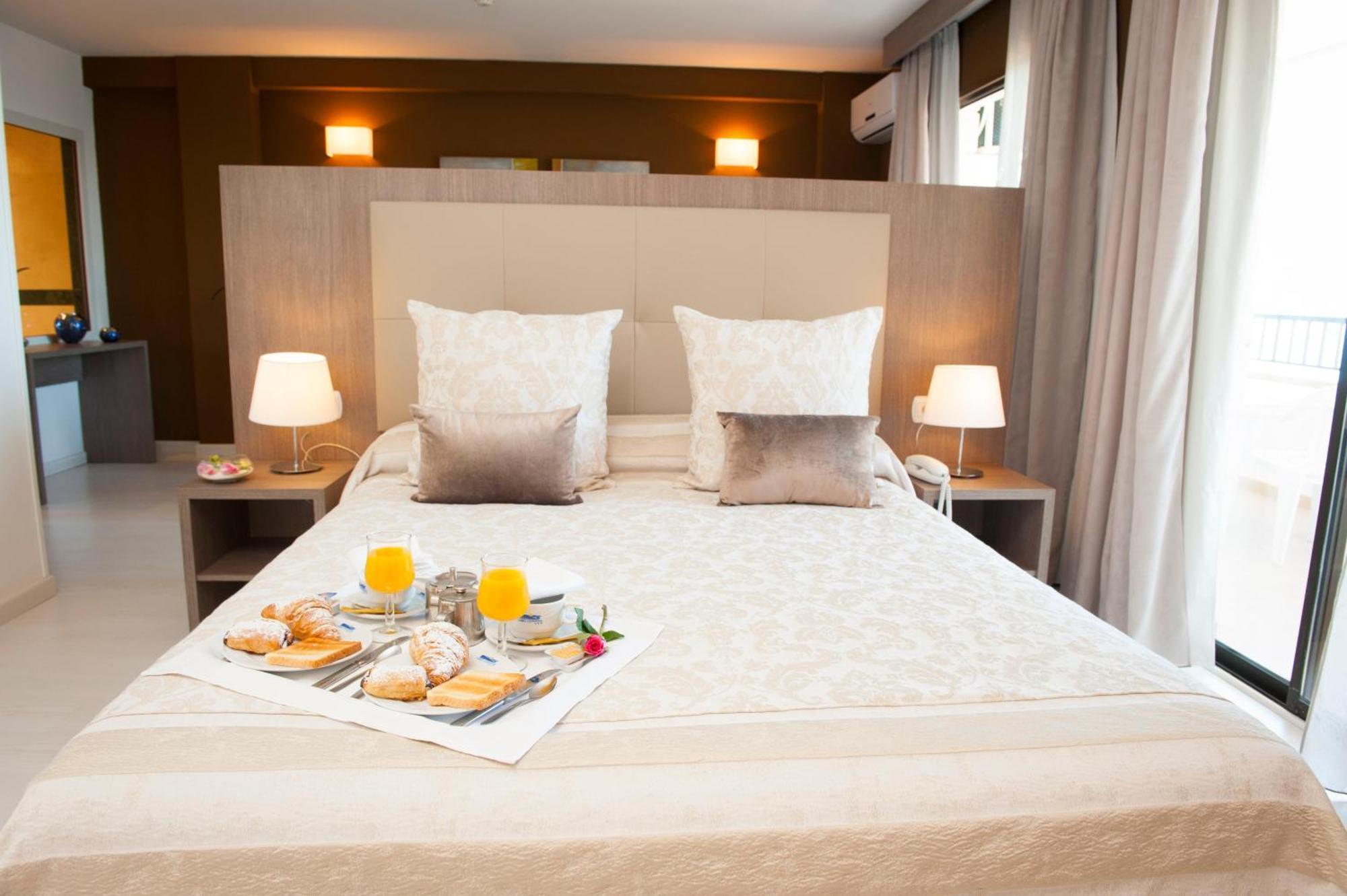 Hotel Playas De تورّيفيِخا المظهر الخارجي الصورة
