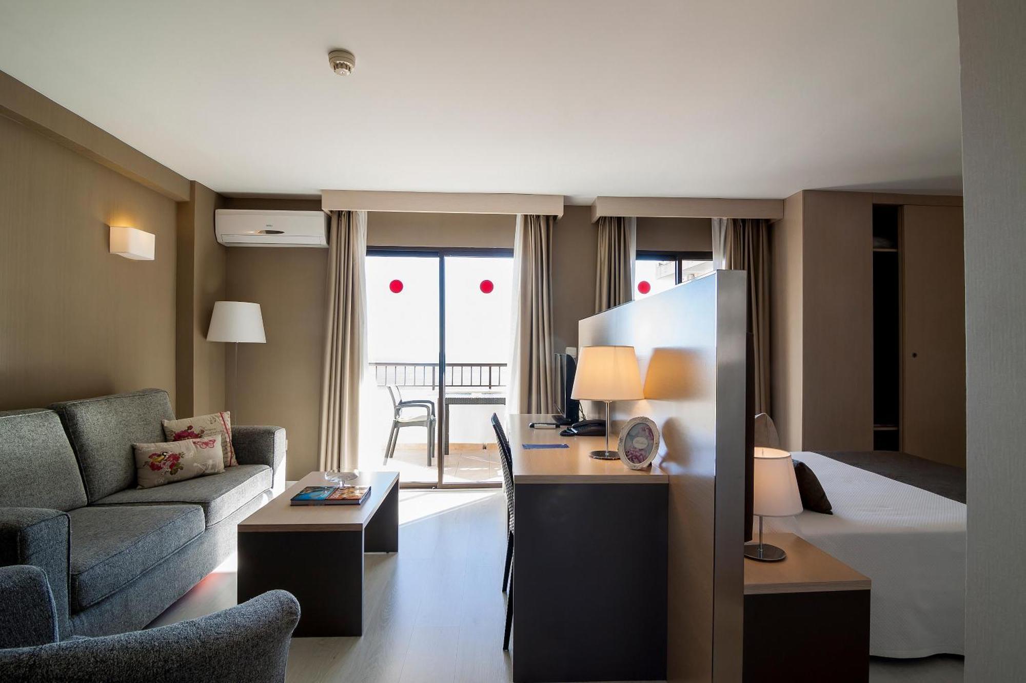 Hotel Playas De تورّيفيِخا المظهر الخارجي الصورة